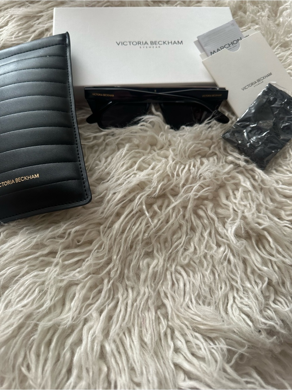 Victoria Beckham Black Rectangular Sunglasses with Quilted Black Case